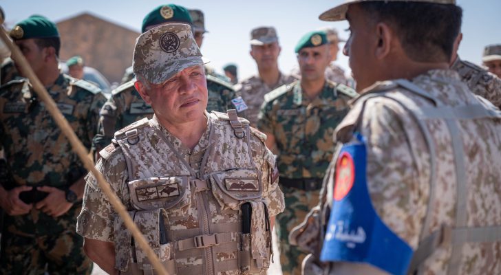 الملك يتابع مجريات التمرين التعبوي الرد الحازم