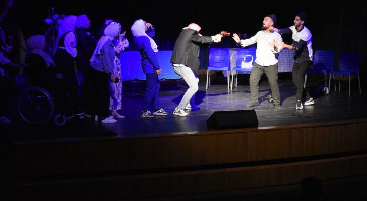 تجربة أداء.. مسرحية تتناول إطلاق العيارات النارية على مسرح الحسن بالكرك