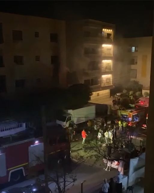 صورة حول : الدفاع المدني يتعامل مع حريق شقة في عمان الدفاع المدني يتعامل مع حريق شقة في عمان