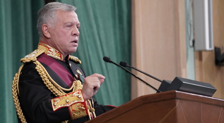 الملك يلقي خطاب العرش في افتتاح الدورة العادية الثالثة الأربعاء