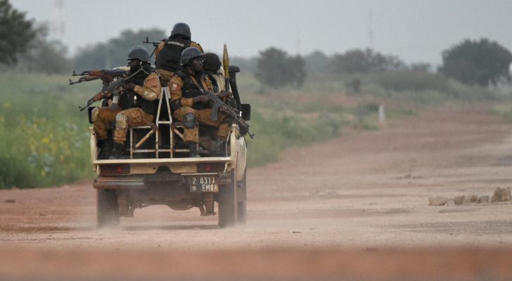 مأساة دموية.. مقتل ٢٩ جنديا في هجوم مسلح بالنيجر
