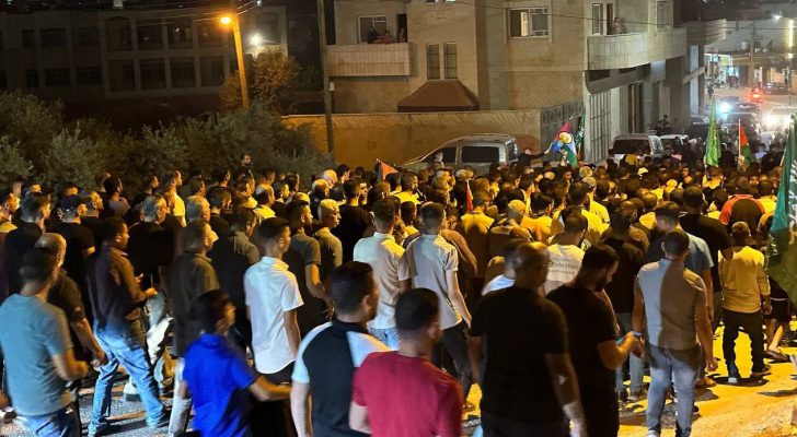 مسيرات حاشدة بالضفة الغربية تنديداً بمجزرة مخيم جباليا