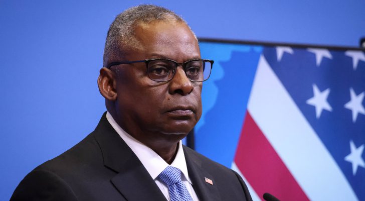 وزير الدفاع الأمريكي يصل إلى تل أبيب صباح اليوم الجمعة