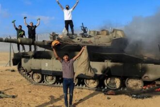 لماذا تخشى تل أبيب الموافقة على هدنة إنسانية ؟