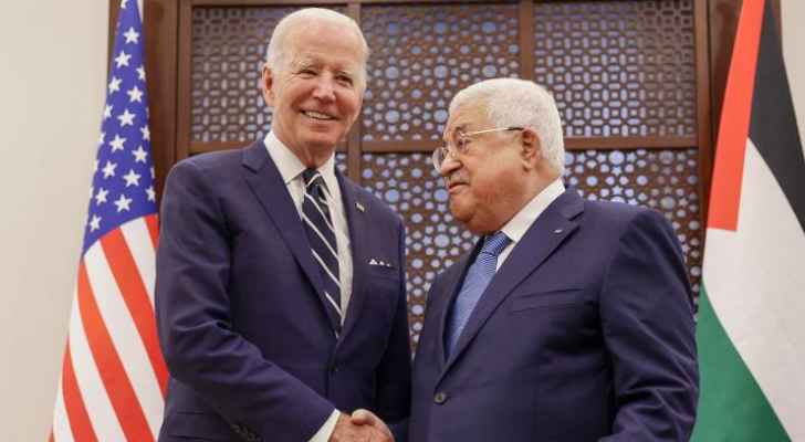 عباس يدعو بايدن لوقف الإبادة الجماعية بغزة
