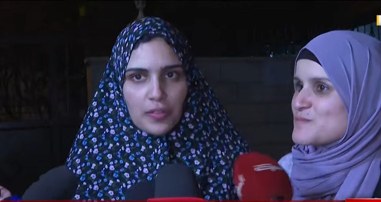 صورة حول : ما قالته الأسيرة المقدسية المحررة مرح باكير بعد الإفراج عنها ما قالته الأسيرة المقدسية المحررة مرح باكير بعد الإفراج عنها