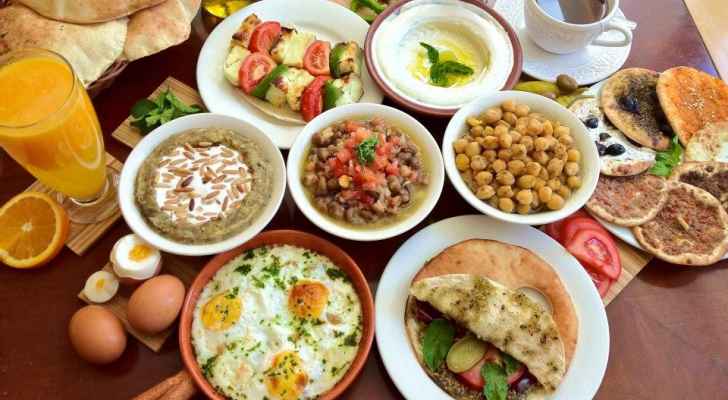 المكسرات أم البيض.. أيهما الاكثر فائدة في الوجبة الصباحية؟!