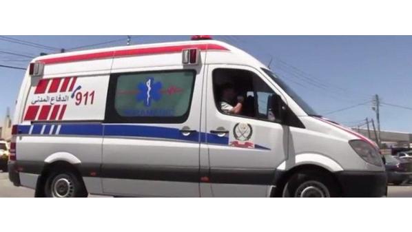 صورة حول : وفاتان وإصابات بتصادم مركبتين وشاحنة على طريق المطار وفاتان وإصابات بتصادم مركبتين وشاحنة على طريق المطار