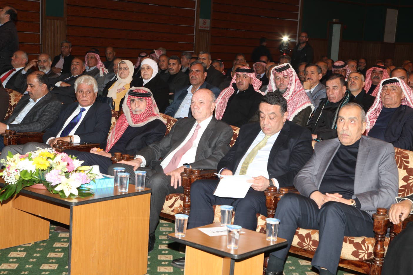 صورة حول : الفايز يرعى اشهار منتدى بوابة السلط للحوار والثقافة والفنون الفايز يرعى اشهار منتدى بوابة السلط للحوار والثقافة والفنون