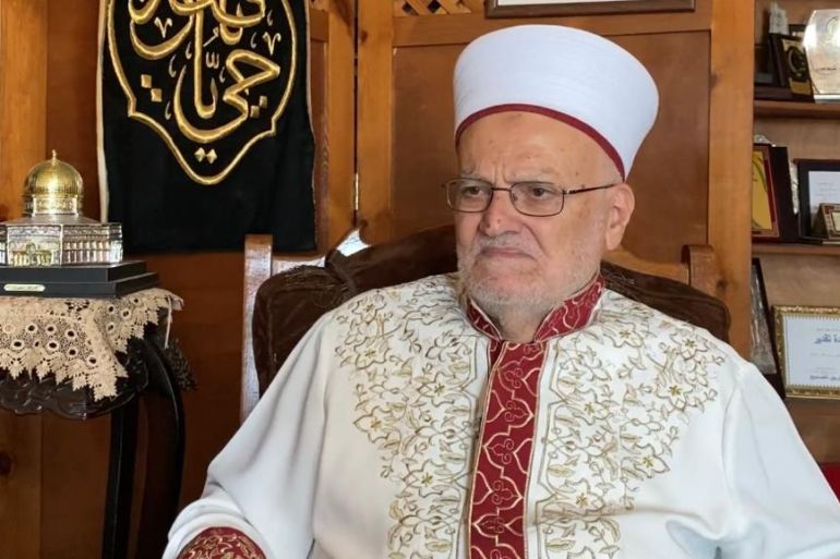 قوات الاحتلال تمنع خطيب الأقصى الشيخ عكرمة صبري من دخول المسجد