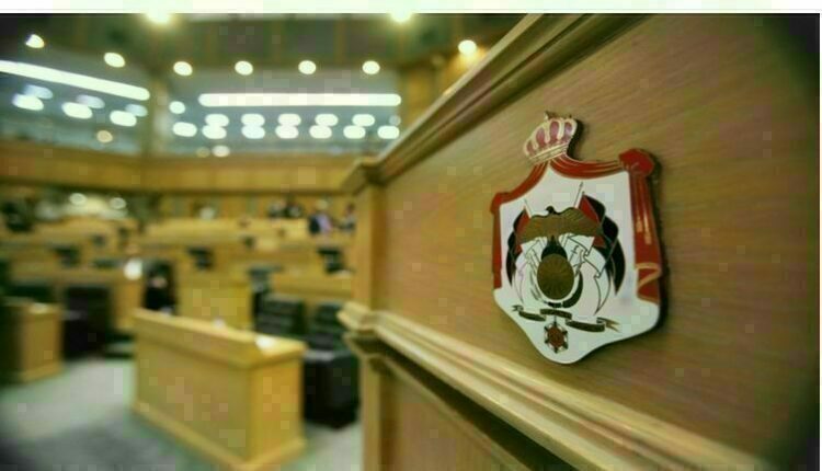 النواب يعقد جلسة تشريعية ويستمع إلى إجابات الحكومة