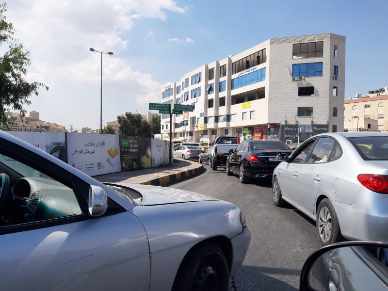 كم تحتاج من الوقت أمانة عمان لتنفيذ خطتها لحل أزمة السير على دوار المشاغل 