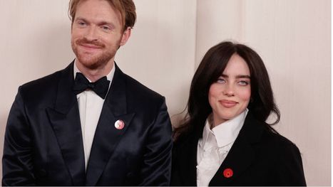 صورة حول : هتافات لفلسطين قرب حفل الأوسكار.. هتافات لفلسطين قرب حفل الأوسكار..