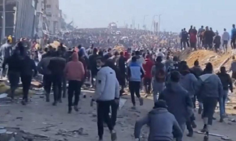 صورة حول : الاحتلال يرتكب مجزرة جديدة بحق منتظري المساعدات في غزة الاحتلال يرتكب مجزرة جديدة بحق منتظري المساعدات في غزة