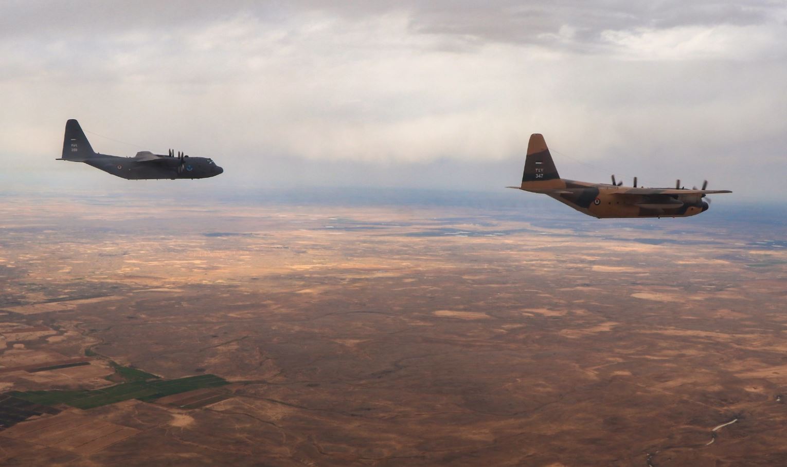 صورة حول : ارتفاع عدد الإنزالات الجوية للقوات المسلحة منذ بدء العدوان على غزة الى 37 إنزالاً أردنياً و40 مشتركا ارتفاع عدد الإنزالات الجوية للقوات المسلحة منذ بدء العدوان على غزة الى 37 إنزالاً أردنياً و40 مشتركا