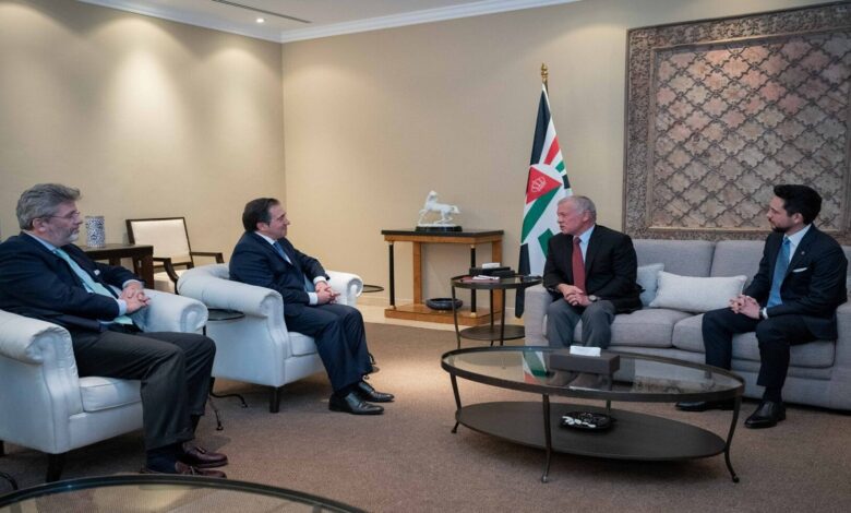 الملك يستقبل وزير خارجية إسبانيا في إطار جهود وقف إطلاق النار في غزة