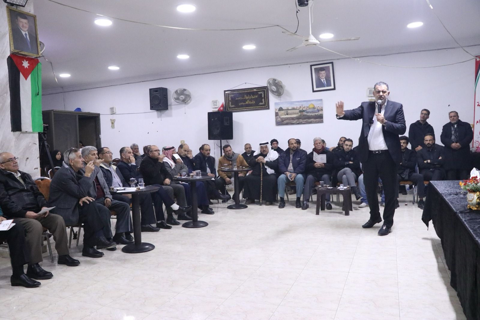 البطاينة يؤكد من لواء الرصيفة على ضرورة الذهاب الى صناديق الاقتراع وفق احزاب برامجية تلبي متطلبات المرحلة... فيديو وصور