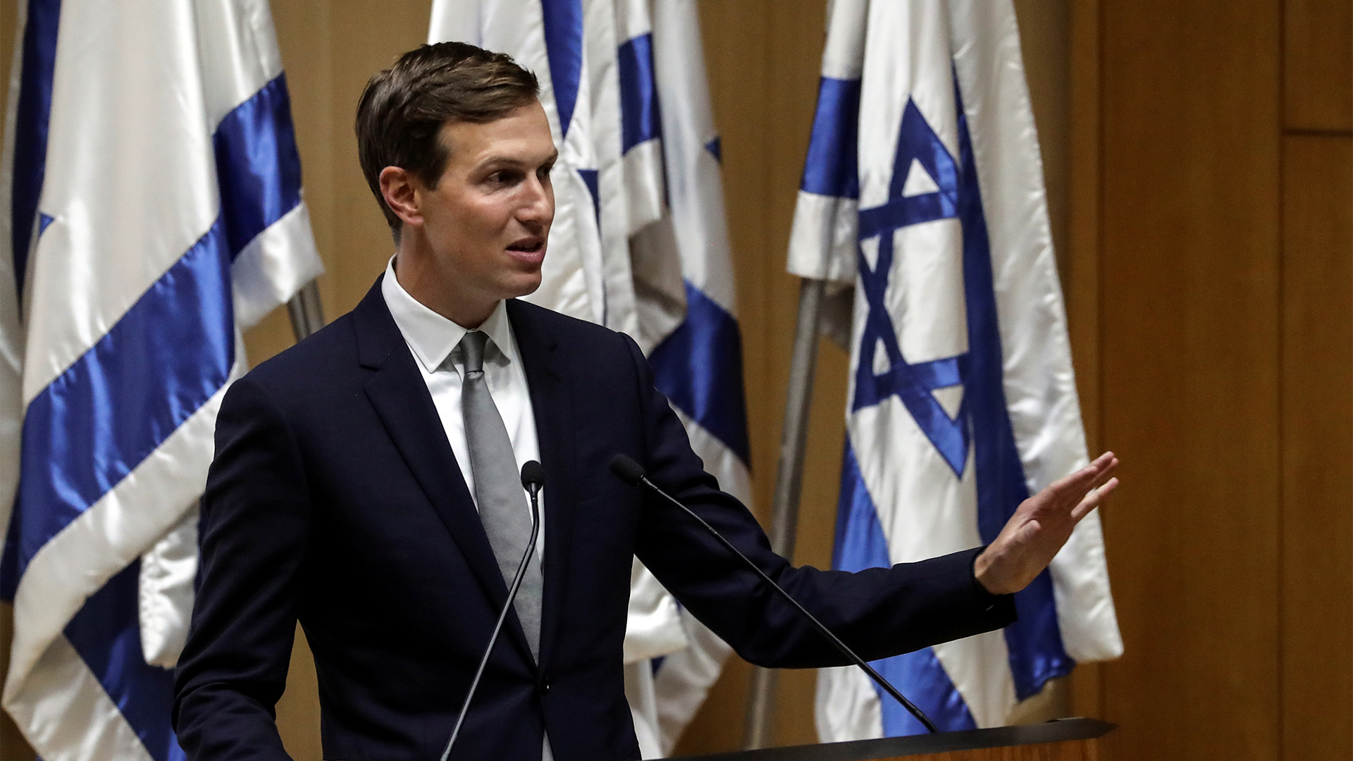 صورة حول : سخريه وسخط مغردي مواقع التواصل الاجتماعي من مقترحات كوشنر سخريه وسخط مغردي مواقع التواصل الاجتماعي من مقترحات كوشنر