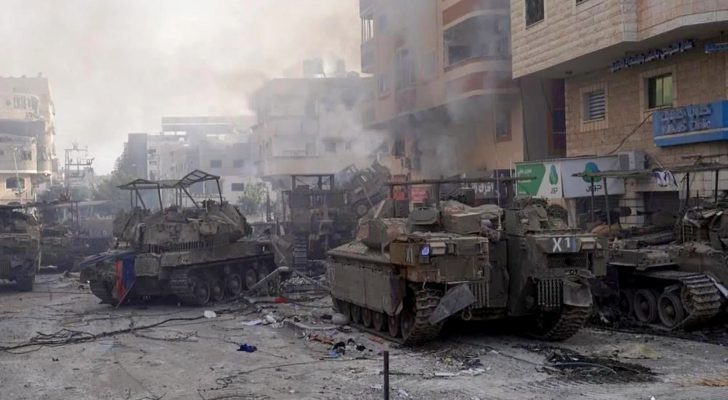 صورة حول : تدمير آليات عسكرية.. المقاومة الفلسطينية تواصل التصدي للاحتلال في غزة تدمير آليات عسكرية.. المقاومة الفلسطينية تواصل التصدي للاحتلال في غزة