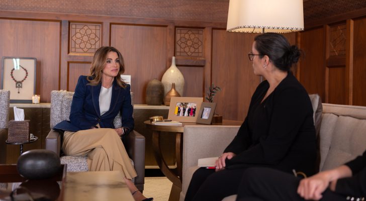 صورة حول : الملكة رانيا تلتقي الرئيس التنفيذي لمنظمة إنقاذ الطفل وتأكد ضرورة اجراء وقف فوري ونهائي لإطلاق النار في غزة الملكة رانيا تلتقي الرئيس التنفيذي لمنظمة إنقاذ الطفل الدولية انجير اشنغ