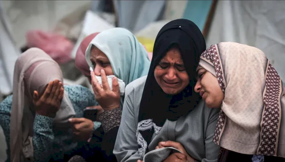 صورة حول : الهلال الأحمر: 37 أُما يستشهدن يوميا في غزة الهلال الأحمر: 37 أُما يستشهدن يوميا في غزة