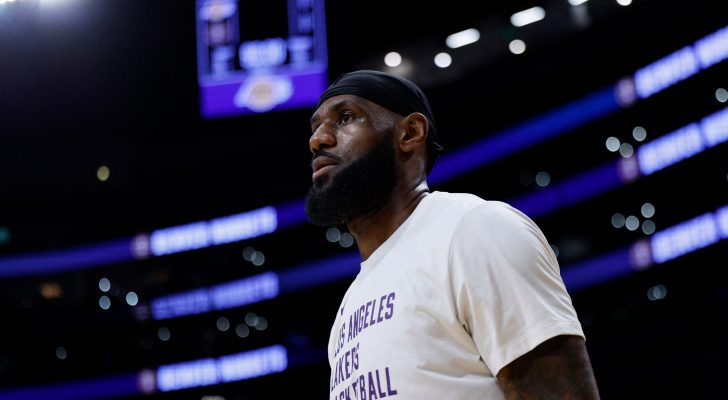 ليبرون جيمس يتخطى حاجز ٤٠ ألف نقطة في تاريخ الـإن بي إيه