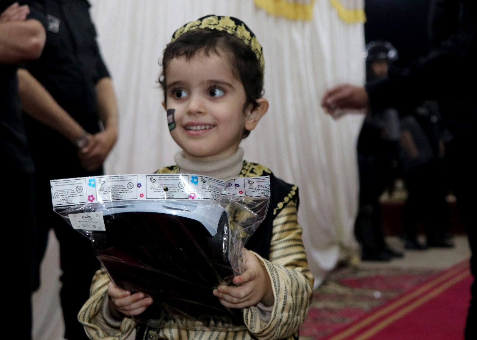 صورة حول : إفطارات رمضانية للنزلاء وذويهم على موائد مركز الاصلاح والتأهيل العسكري إفطارات رمضانية للنزلاء وذويهم على موائد مركز الاصلاح والتأهيل العسكري