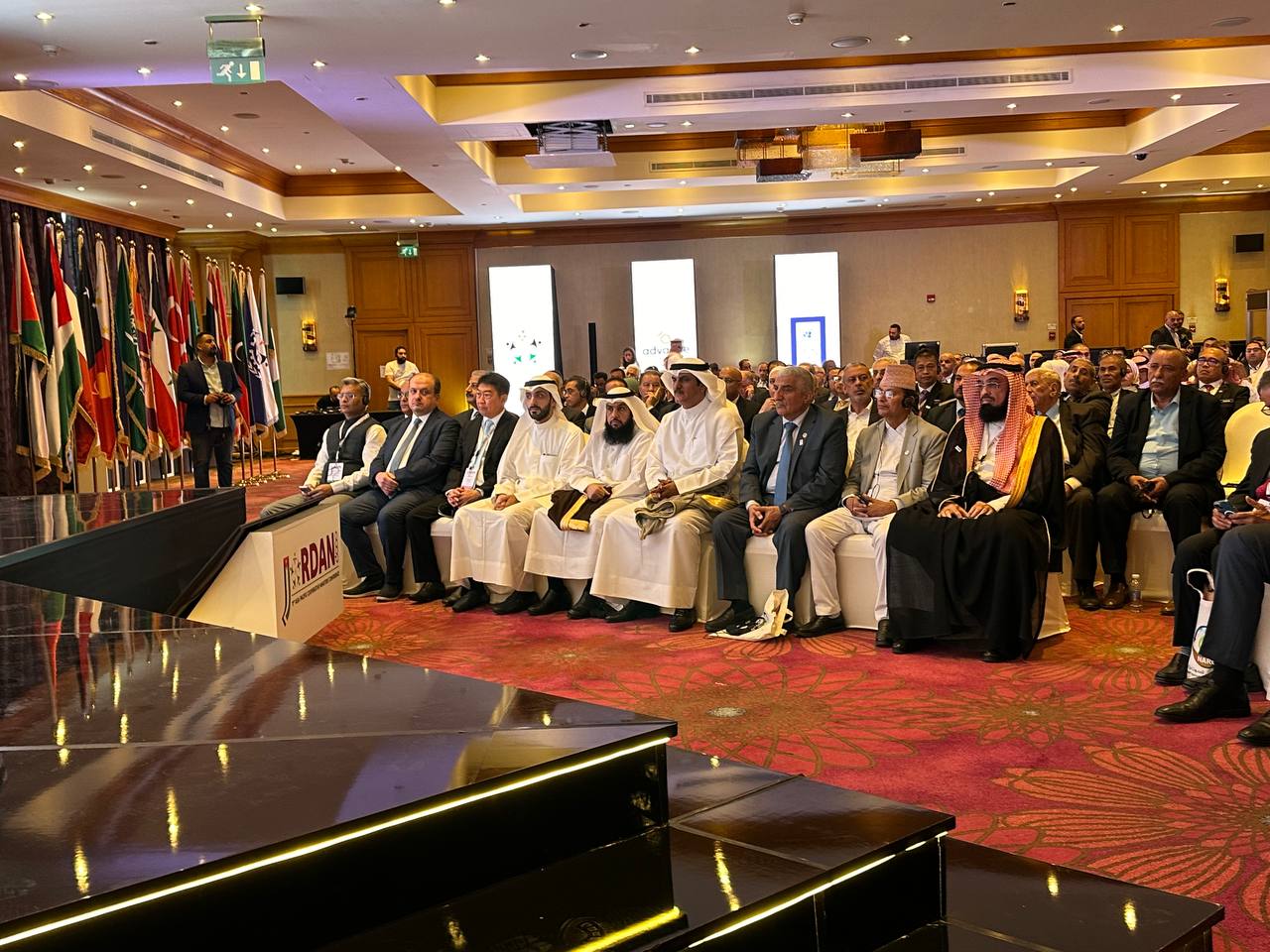 تحت رعاية دولة رئيس الوزراء "افتتاح أعمال المُؤتمر الوزاري التعاونيّ الحادي عشر فِي الأردن بمشاركة (30) دولة"