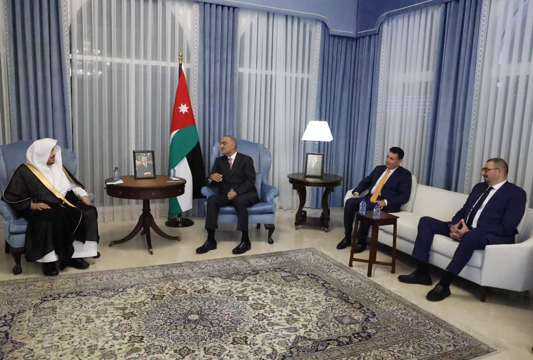 استقبال رئيس الوزراء الدكتور بشر الخصاونة لرئيس مجلس الشورى السّعودي الدكتور عبدالله آل الشَّيخ