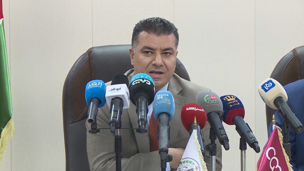 صورة حول : وزير الزراعة :الأردن الملاذ الآمن وسط إقليم ملتهب بالنزاعات والحروب وزير الزراعة :الأردن الملاذ الآمن وسط إقليم ملتهب بالنزاعات والحروب