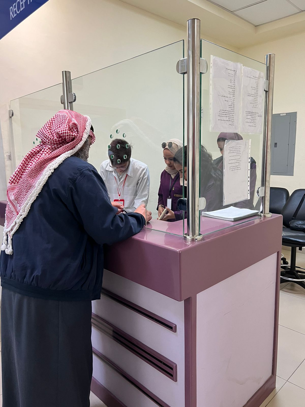 صورة حول : الصفدي يرعى حملة وطنية للتبرع بالدم لغزة الصفدي يرعى حملة وطنية للتبرع بالدم لغزة