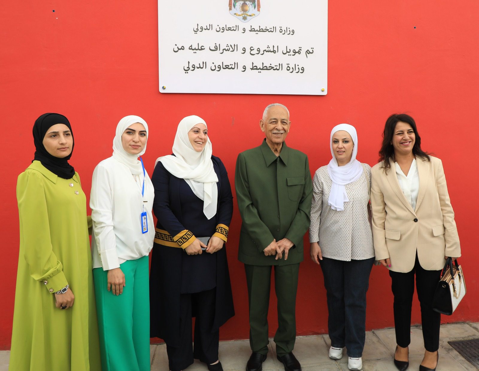 صورة حول : رئيس الديوان الملكي يفتتح مشاريع مبادرات ملكية في محافظة إربد رئيس الديوان الملكي يفتتح مشاريع مبادرات ملكية في محافظة إربد