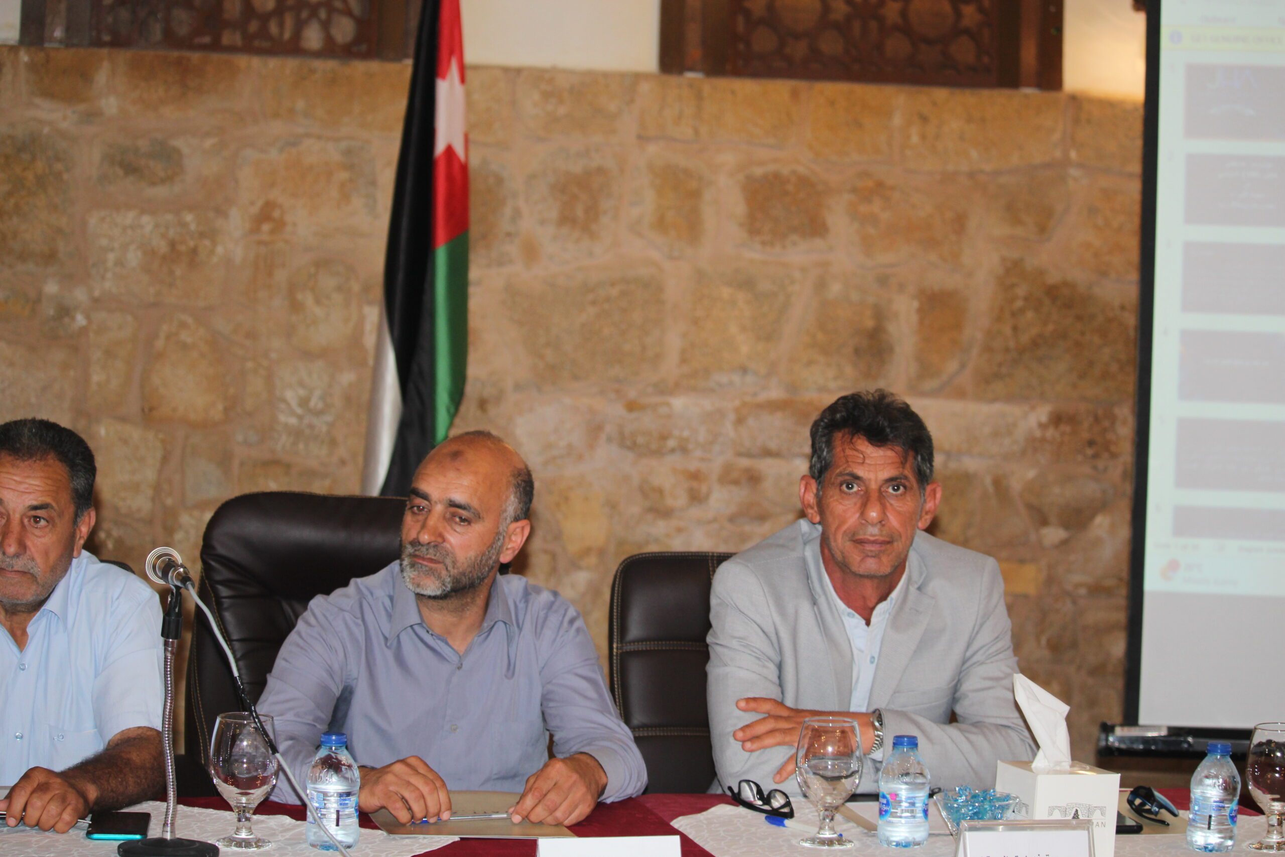 هلالات خلال جولة إعلامية في البترا : الخدمات تواجه تحديات حرجة عدة