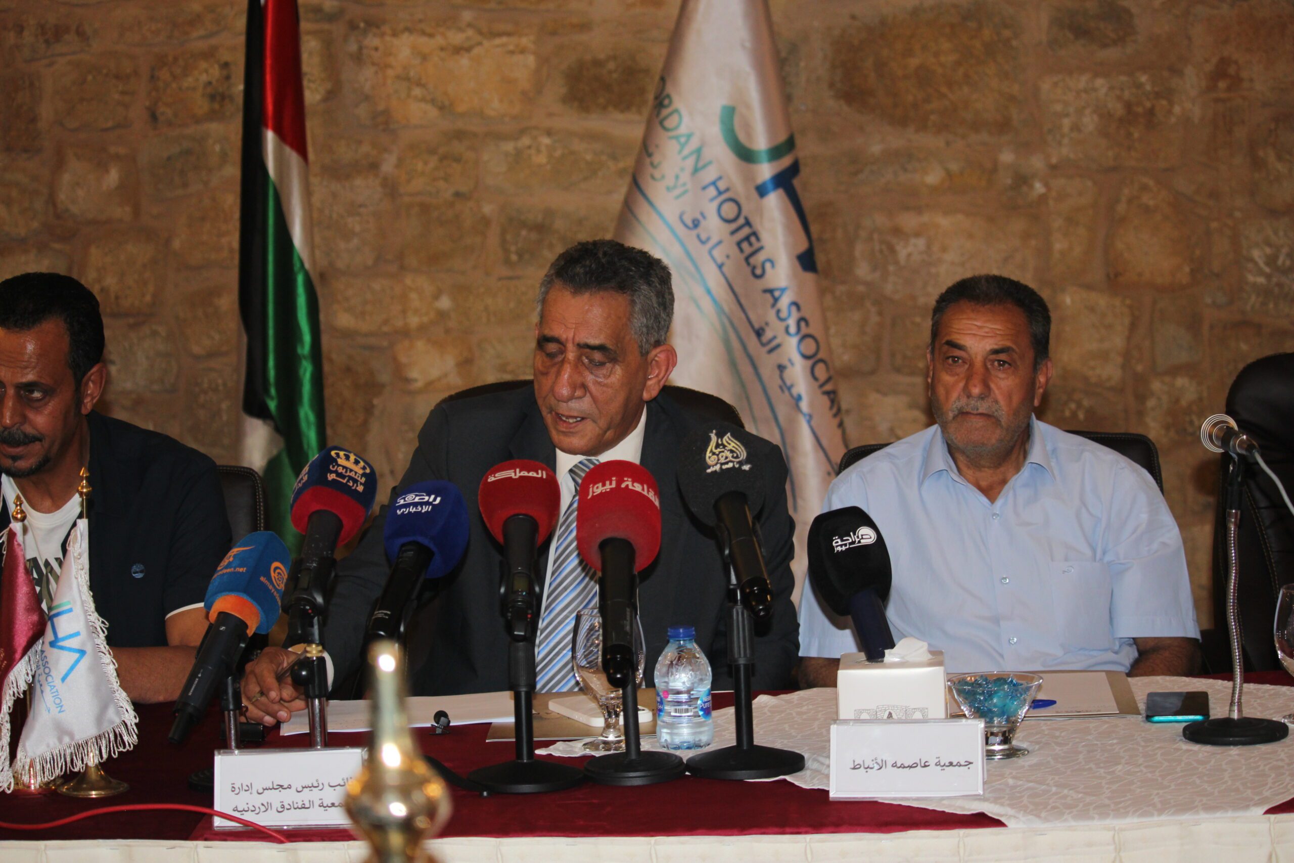 هلالات خلال جولة إعلامية في البترا : الخدمات تواجه تحديات حرجة عدة