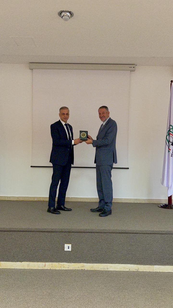 منتدى الفكر العربي يستضيف وفدًا عسكريًا من جامعة الدفاع الباكستانية