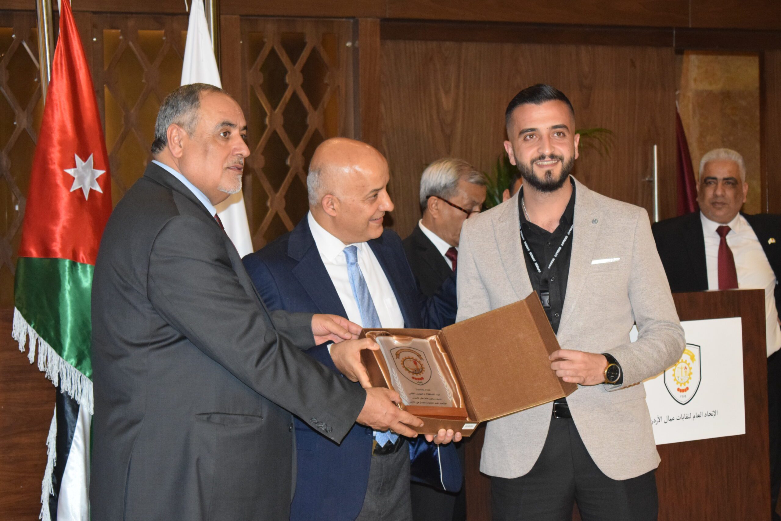 الاتحاد العام لنقابات عمال الأردن يحتفل بذكرى الاستقلال: تكريم للإنجازات ودعم للتعاون الوطنيّ في رحلة بناء مستقبل مُشرق