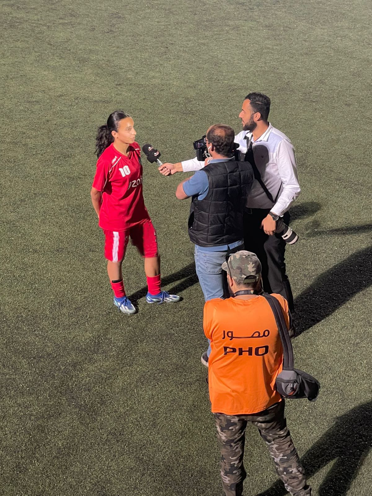 طالبة مدارس النظم الحديثة  دانا أبو هزيم تشارك مع نادي عمان في بطولة إنابا الدولية في قبرص  