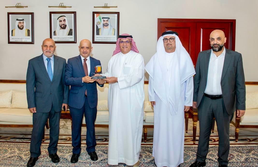 صورة حول : تجارة الأردن وغرف الامارات يبحثان تعزيز علاقات البلدين التجارية تجارة الأردن وغرف الامارات يبحثان تعزيز علاقات البلدين التجارية