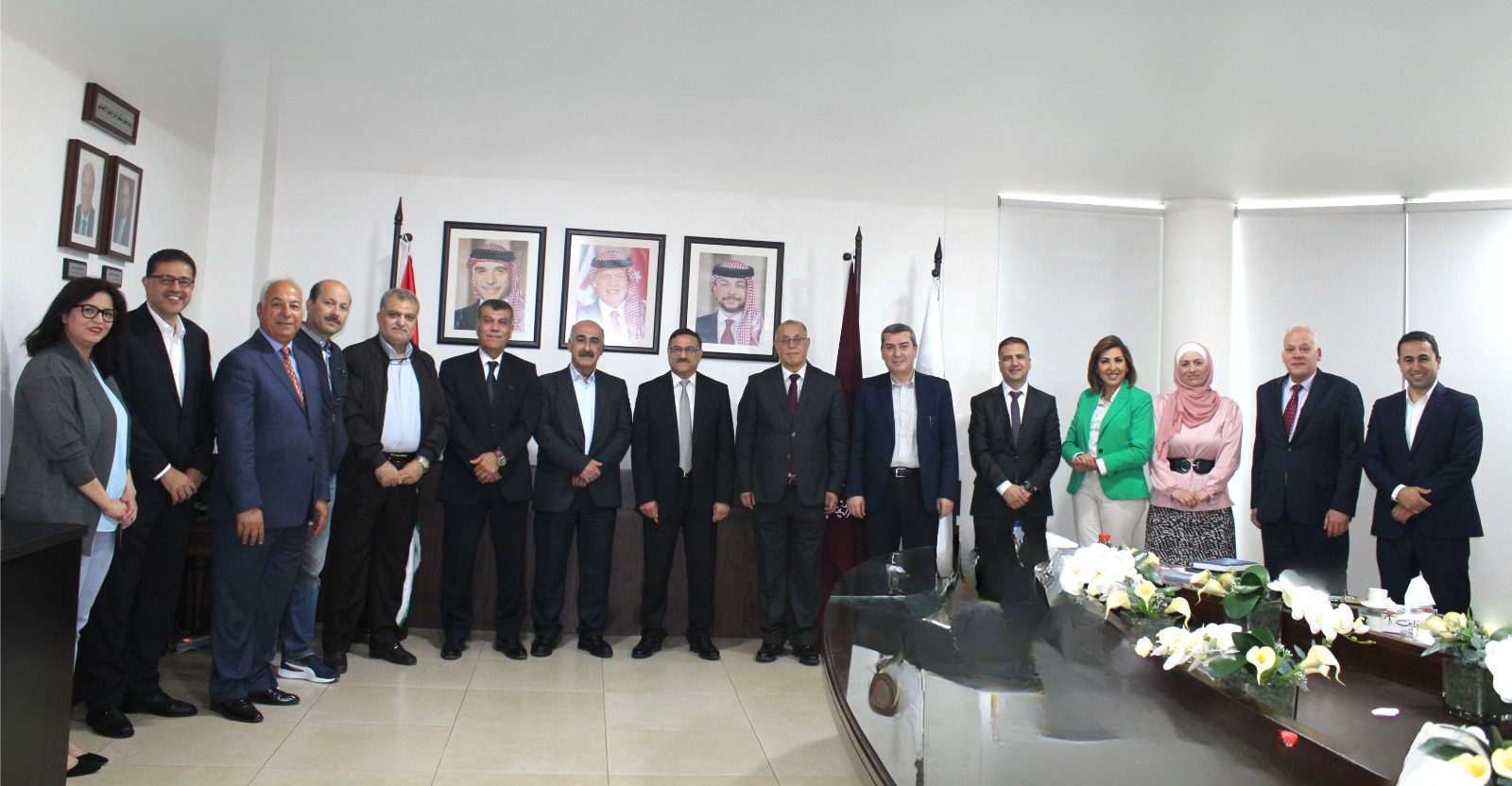 صندوق استثمار أموال الضمان يلتقي نادي خريجي جامعة اليرموك