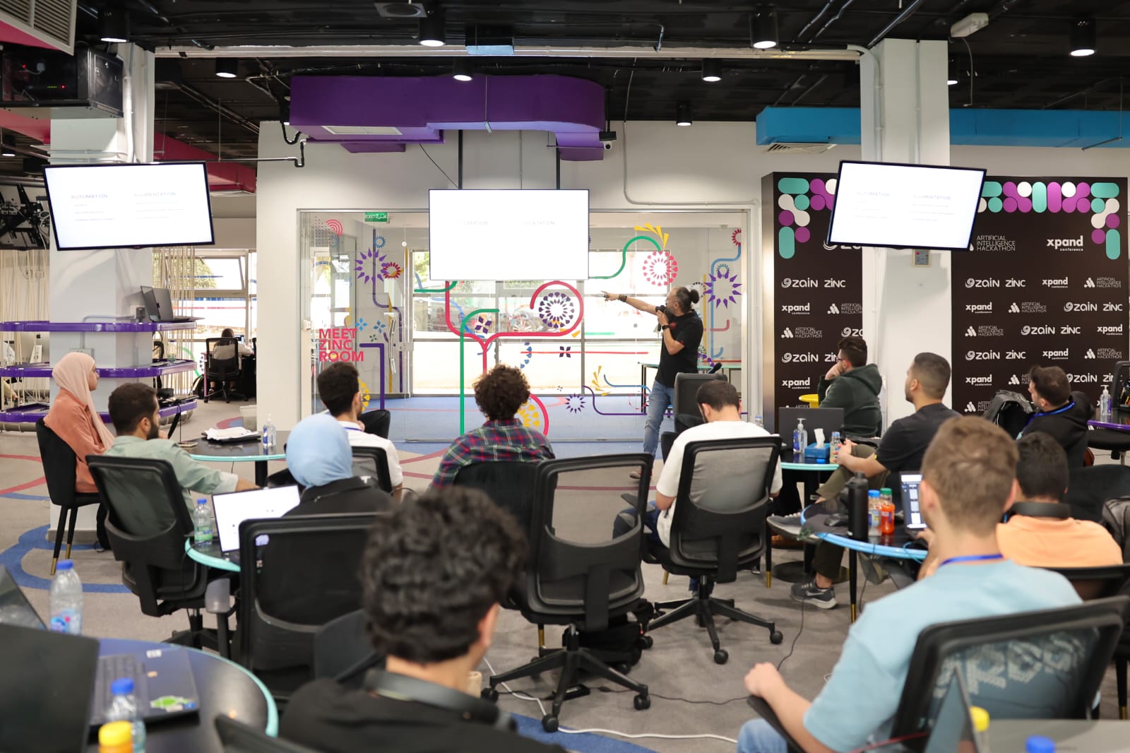 منصّة زين تختتم هاكاثون الذكاء الاصطناعي باختيار 3 مشاريع