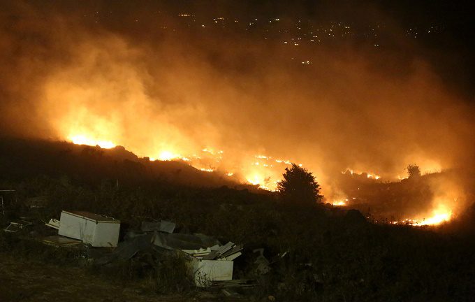 صورة حول : صواريخ من جنوب لبنان تشعل حرائق شمال فلسطين المحتلة صواريخ من جنوب لبنان تشعل حرائق شمال فلسطين المحتلة