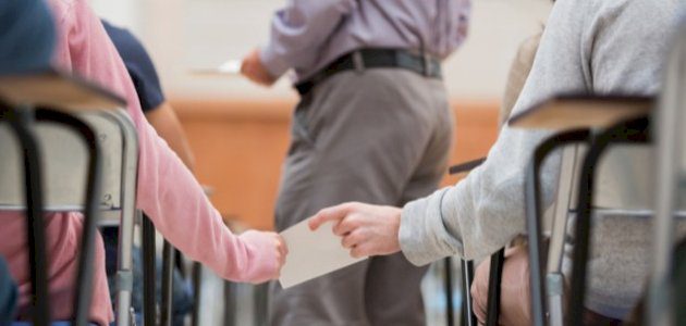 صورة حول : العجارمة: استبعاد 35 طالب "توجيهي" بسبب الغش العجارمة: استبعاد 35 طالب "توجيهي" بسبب الغش