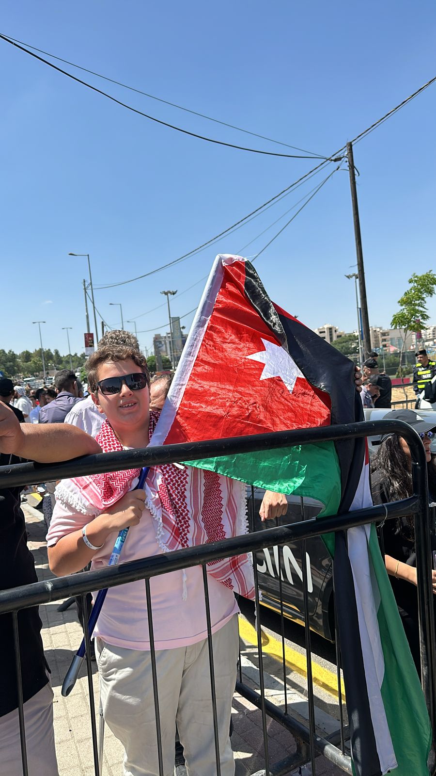 صورة حول : نشامى ونشميات الوطن يتجمعون للاحتفال باليوبيل الفضي لتسلم جلالة الملك عبدالله الثاني ابن الحسين سلطاته الدستورية(صور وفيديو) نشامى ونشميات الوطن يتجمعون للاحتفال باليوبيل الفضي لتسلم جلالة الملك عبدالله الثاني ابن الحسين سلطاته الدستورية(صور وفيديو)