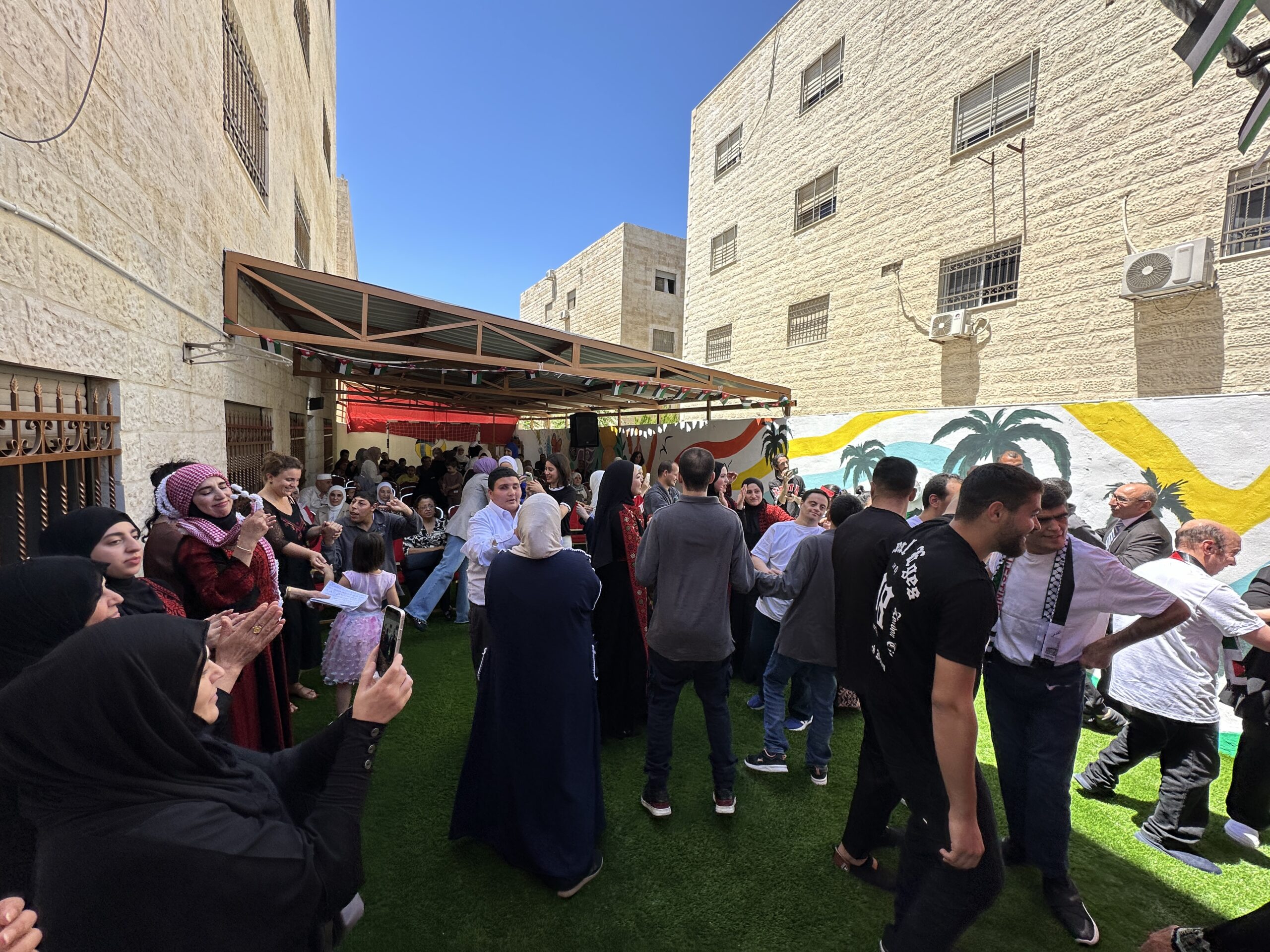 أكاديمية الشرق الأوسط للتربية الخاصة تَحتفل بذكرى تأسيسها واليوبيل الفضي