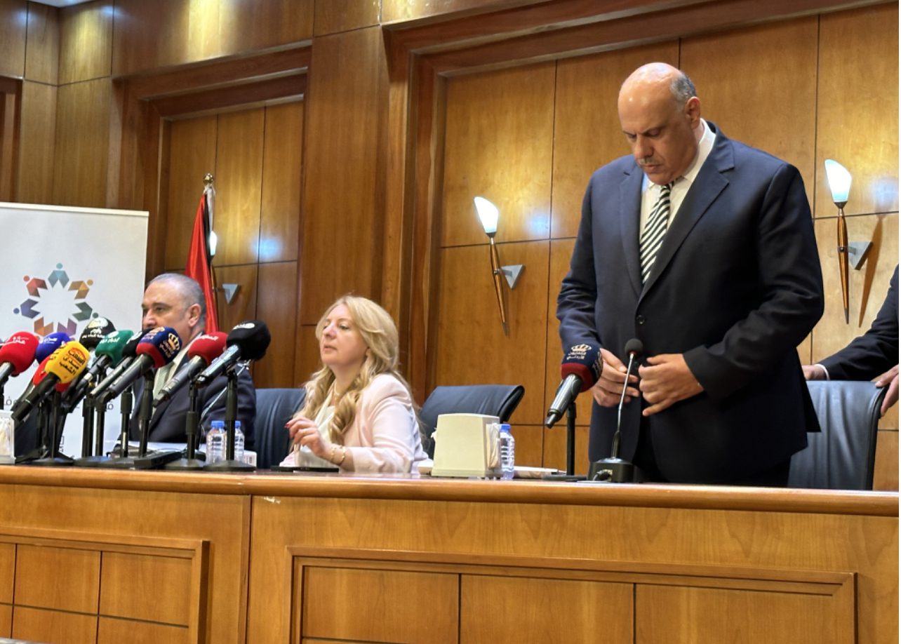 الشريدة ونمروقة والناصر في مؤتمر صحفي بشأن نظام إدارة الموارد البشرية .. "فيديو وصور"