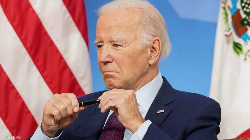 بايدن يحذر من تداعيات قرار المحكمة العليا بمنح ترامب حصانة جنائية