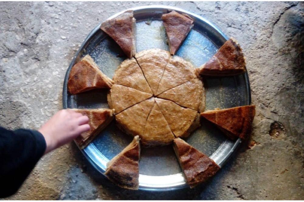 صورة حول : اللزاقيات ..حلويات من التراث الأردني اللزاقيات ..حلويات من التراث الأردني