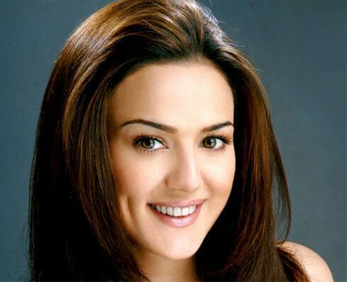 سمات أصحاب الغمازات في يومها العالمي