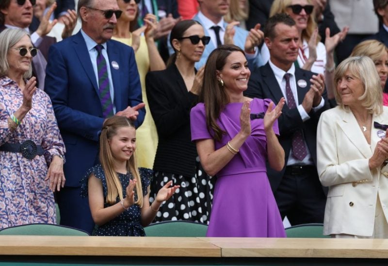 صورة حول : الأميرة كيت تظهر في بطوله نهائي ويمبلدون بفستان أرجواني الأميرة كيت تظهر في بطوله نهائي ويمبلدون بفستان أرجواني