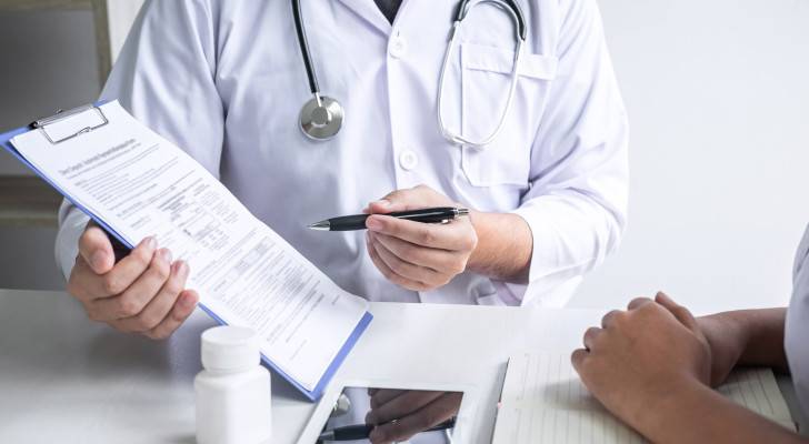 صورة حول : أزمة تعرفة الأجور الطبية بين نقابة الأطباء ووزارة الصحة الأردنية تتصاعد أزمة تعرفة الأجور الطبية بين نقابة الأطباء ووزارة الصحة الأردنية تتصاعد